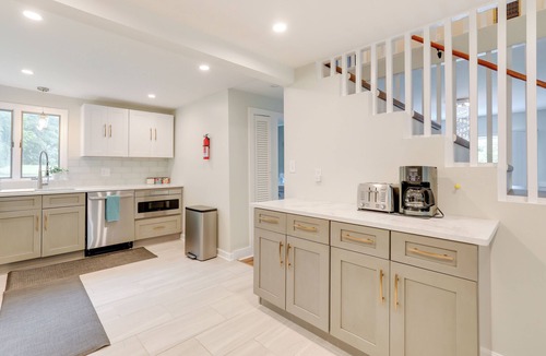 Pennington House | Pennington Home w/Deck ~ 9 Mi to Princeton!