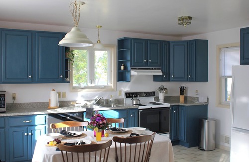 Selinsgrove House | Pennside GetawaynnFirepit, Creek Access