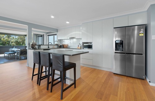 Currarong House | Penny's Hideaway - Ocean - Open Plan Modern Living