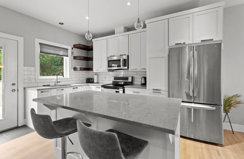 Downtown St. John's House | Pennywell Prestige 3BR 2.5BA Garage