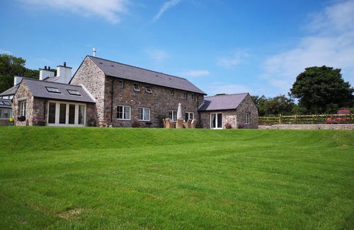 Dulas Cottage | Penrhyn Barn
