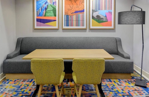 Pensacola Hotel | Pensacola Bay 2 Queen Studio w/Breakfast, Gym & Pool