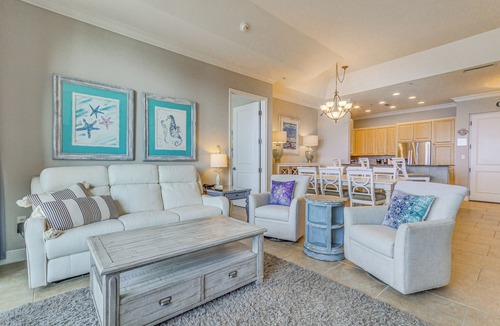 Pensacola Beach Apartment | Pensacola Beach Penthouse w/View + Pool Access!