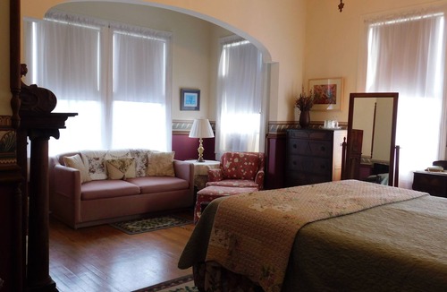 Downtown Bed & Breakfast | Pensacola Victorian B&B