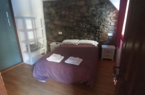 Taull House | Pensió i Apartaments la Bordeta