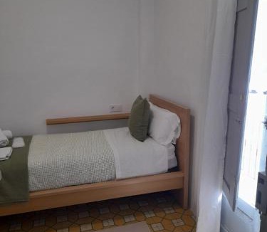 Alujan House | Pensión Bandrés Huesca Centro