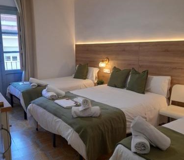 Alujan House | Pensión Bandrés Huesca Centro
