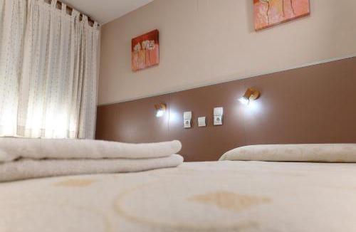 Pinseque House | Pensión Discoves