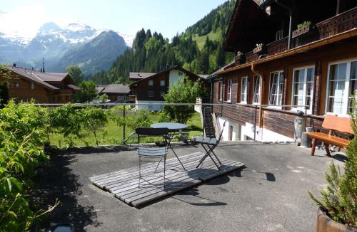 Lenk Hotel | Pension Alpina