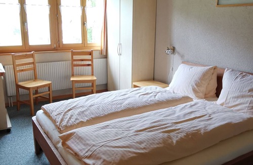 Obergesteln Bed & Breakfast | Pension Lärch