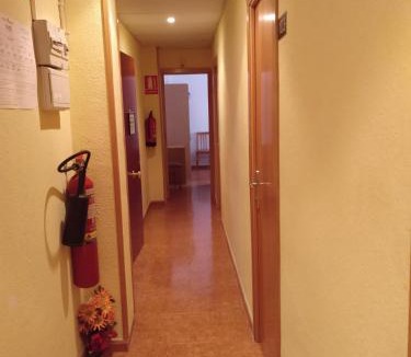 Zaragoza Centro Hostel | PENSION MIRAFLORES