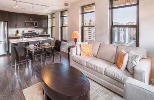 Aurora Highlands Apartment | Pentagon City 2 BR | Rooftop Pool | Pool + Gym