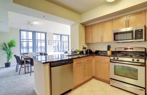 Aurora Highlands Apartment | Pentagon City Retreat w/Comfort