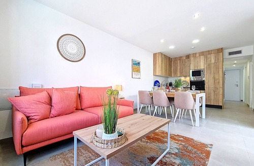 Lo Pagan Apartment | Penthouse apartment, roof terrace and pool
