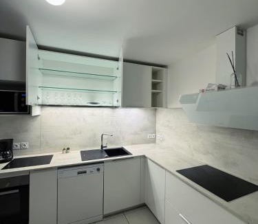 Petit-Colombes Apartment | Penthouse 100m2 with terrace & 360 view of La Défense