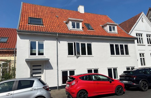 Esbjerg Apartment | Penthouse apartment in Esbjerg townhouse