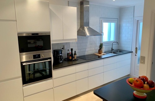 Moraira Town Centre Apartment | Penthouse Apartment with Stunning Sea & Marina Views