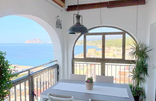 Moraira Town Centre Apartment | Penthouse Apartment with Stunning Sea & Marina Views