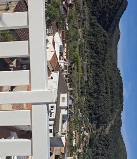 Barig Apartment | Penthouse avec vue montagne proche de la mer a 15km