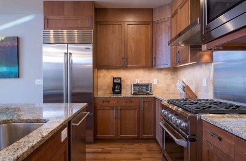 Ketchum Condo | Penthouse Condo! Mountain Views! Shared Rooftop Hot Tub!