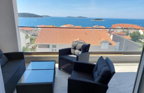 Rogoznica Apartment | Penthouse Dream Look