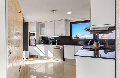 Diagonal Mar i el Front Maritim del Poblenou Apartment | Penthouse Duplex with TOP Views!