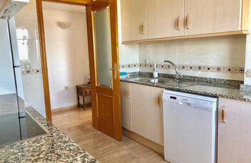 Guardamar del Segura House | Penthouse with Stunning Sea and Mountain Views, Shared Pool & Wi-Fi