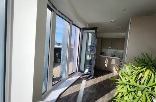 Peninsula Apartment | Penthouse Fantasy