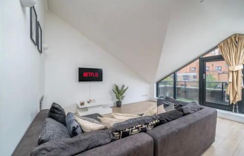 Luton Apartment | Penthouse