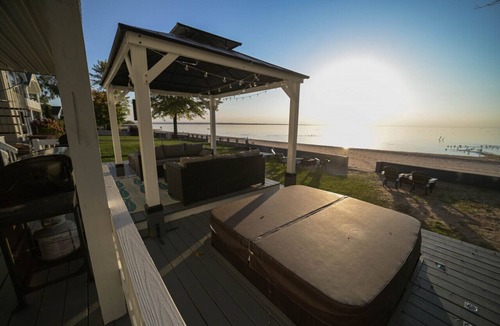 Sylvan Beach Condo | Penthouse | Historic Oneida Lakefront Condo 5