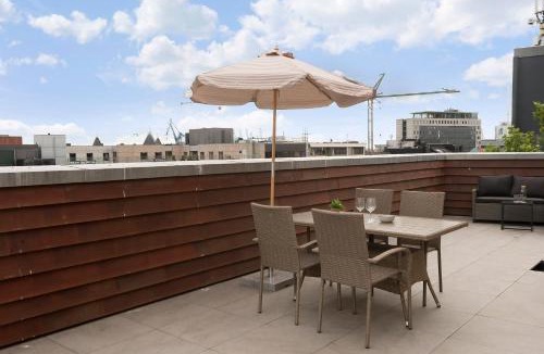 Midtbyen Apartment | Penthouse in City Center w Private Rooftop Terrace