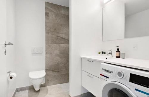 Midtbyen Apartment | Penthouse in City Center w Private Rooftop Terrace