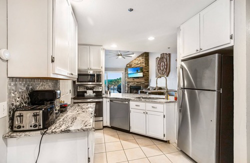 Kaiser Condo | Penthouse Living In The Heart of the State Park