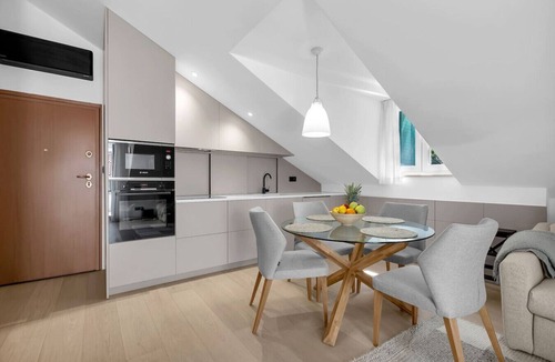 Donja luka Apartment | Penthouse Nikolina-50m to beach!