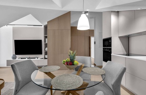 Donja luka Apartment | Penthouse Nikolina-50m to beach!