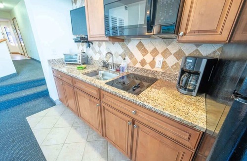 Windy Hill Condo | Penthouse! Ocean Front, Close to Barefoot Landing!