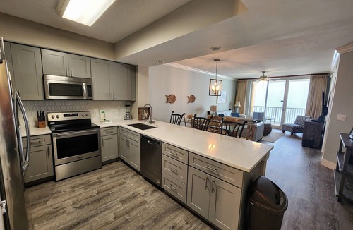 Fort Walton Beach Condo | Penthouse | Ocean Front | Azure#607 | Renovated