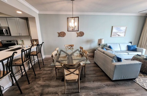 Fort Walton Beach Condo | Penthouse | Ocean Front | Azure#607 | Renovated