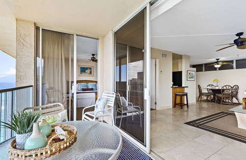 Napili Condo | Penthouse oceanfront great for whale watching