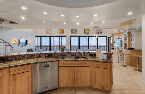 Punta Rassa House | Penthouse on the Beach! Beautiful Sunset Views!
