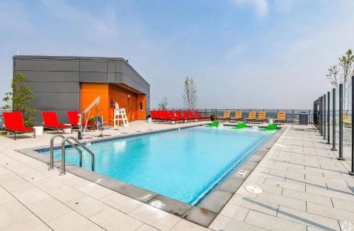 Downtown Apartment | Penthouse Retreat with Rooftop Pool Explore Silver Spring & Washington DC