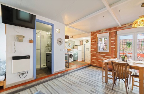 Sant Adria de Besos Apartment | Penthouse Studio with terrace, 15 min from BCN downtown, 8 min walk to the beach