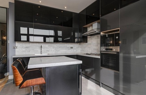 Queen's Park Apartment | Penthouse Shard Views