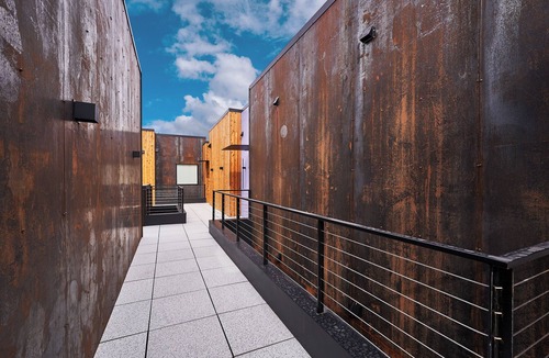 White Salmon Apartment | Penthouse studio suite, downtown White Salmon, suite 15