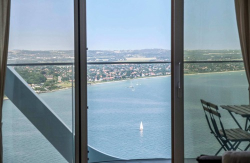 Aarhus C Apartment | Penthouse suite on 35th floor