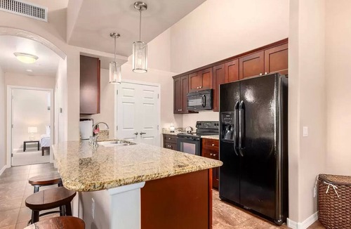 Parkwood Ranch Condo | Penthouse Suite with Sunset Views