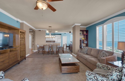 Navarre Beach Condo | PENTHOUSE - TOP FLOOR - BEACHFRONT & CHAIRS - POOL - BALCONY - GYM-NEW ELEVATORS