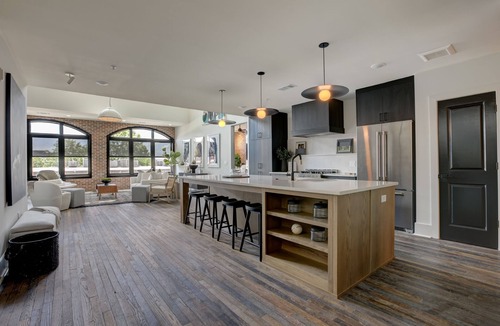 Castleberry Hill Apartment | Penthouse w Rooftop, Private Chef, Secure Parking