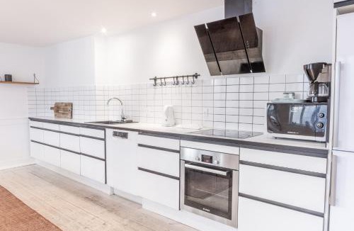 Copenhagen City Centre Apartment | Penthouse w/rooftop terrace in latin quarter