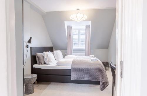 Copenhagen City Centre Apartment | Penthouse w/rooftop terrace in latin quarter